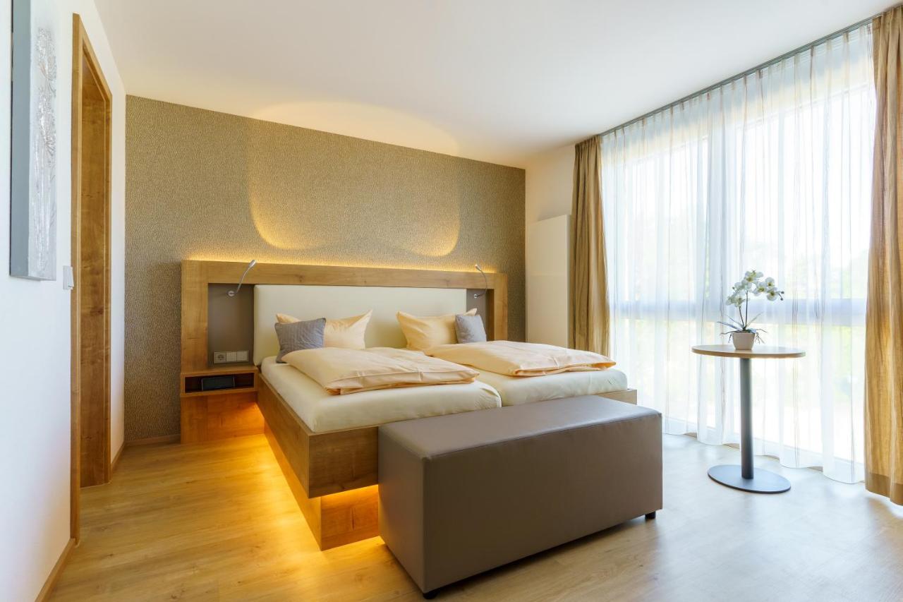 Rosenstein Couette-café 3*
